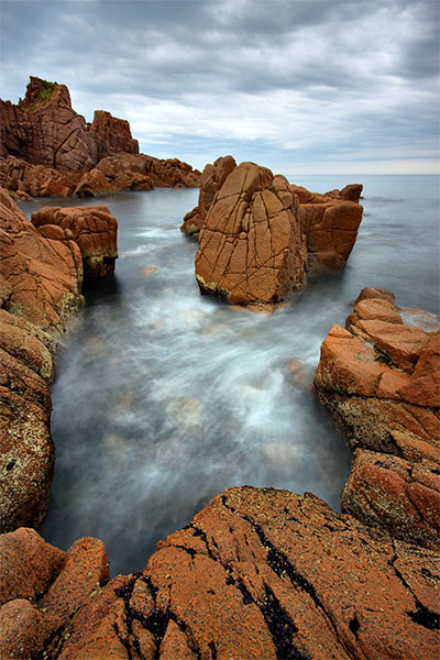 The Risky Swim - Jim Worrall - Pinnacles - Phillip Island